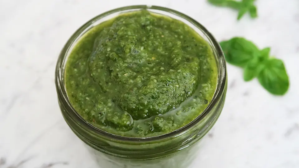 Recipe: Low-fructose basil pesto (garlic free)