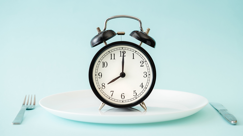 Why fasting is doing women more harm than good, according to a nutritionist
