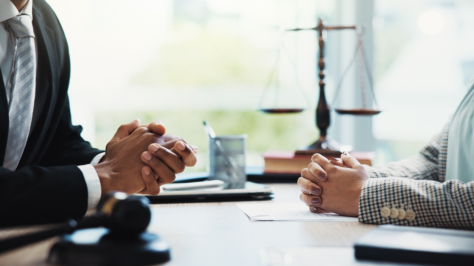 How criminal defence lawyers challenge prosecutor evidence